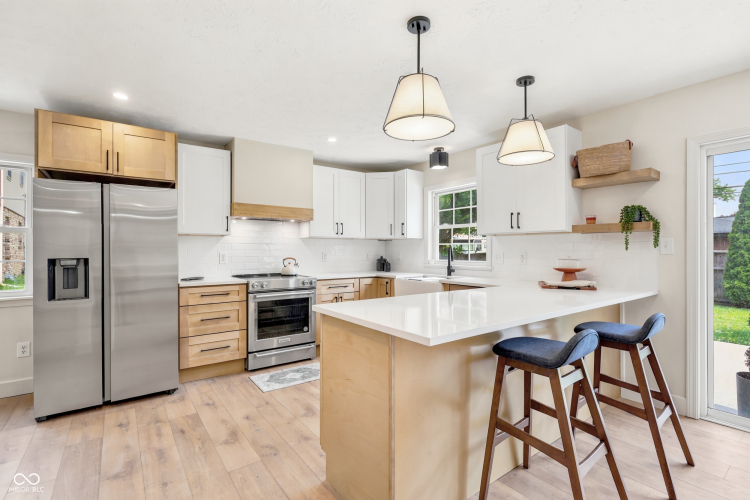 Listing Image 13