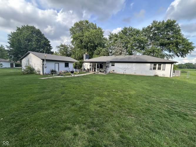 Listing Image 8