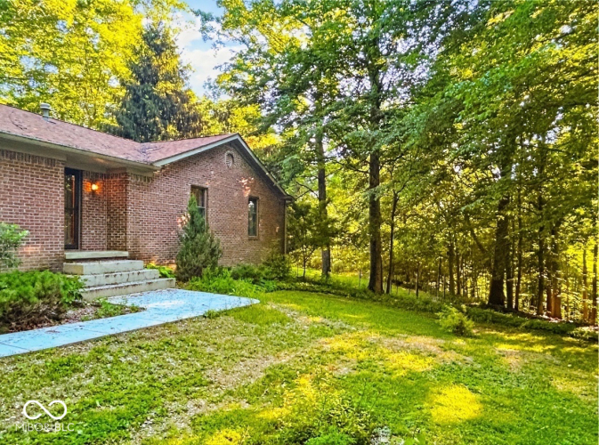 Listing Image 52