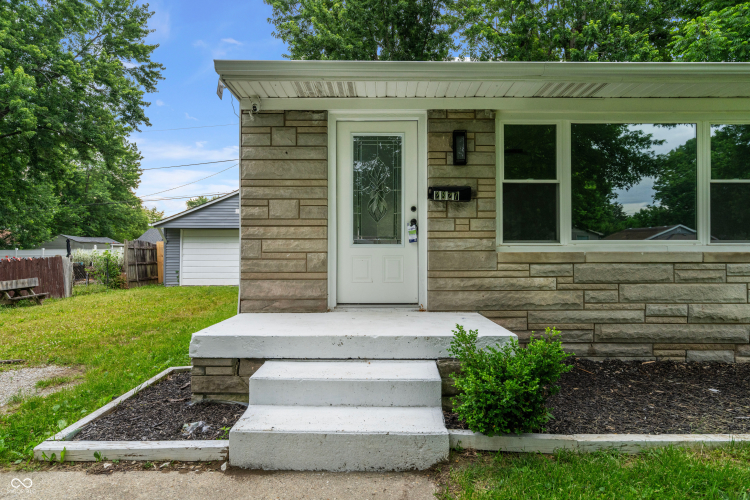Listing Image 3