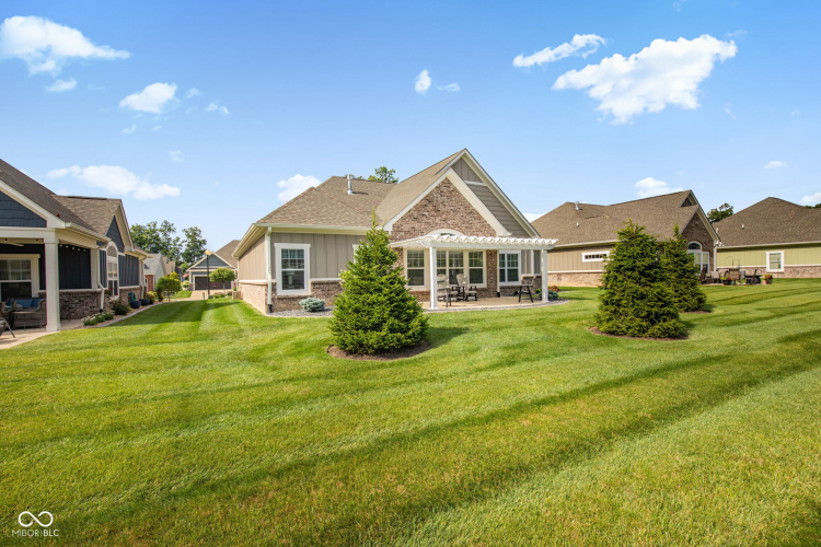 Listing Image 44