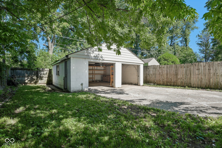 Listing Image 21