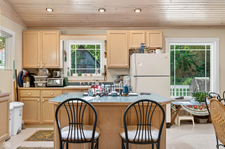 Listing Image 21
