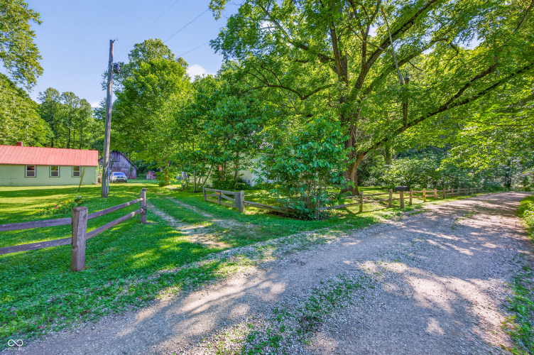 Listing Image 5