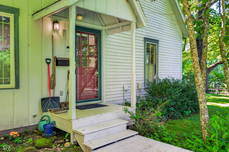 Listing Image 10