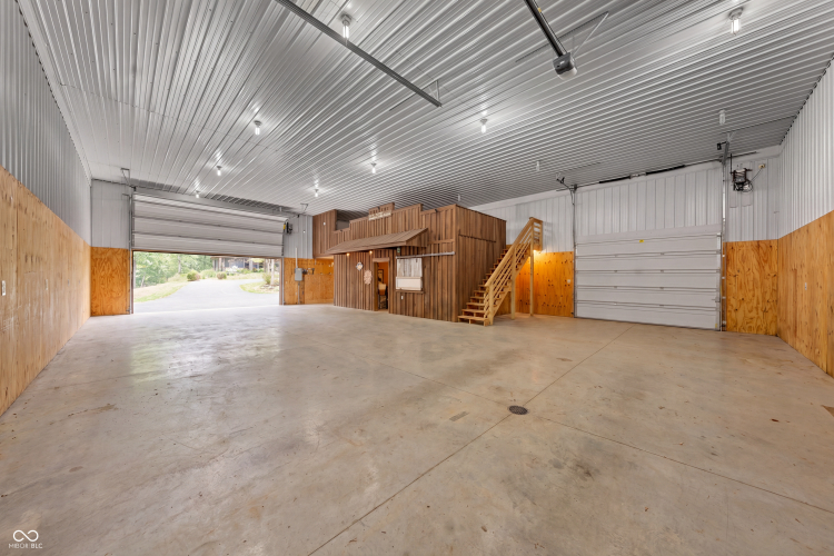 Listing Image 36