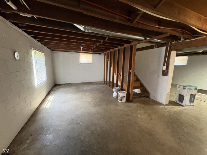 Listing Image 25