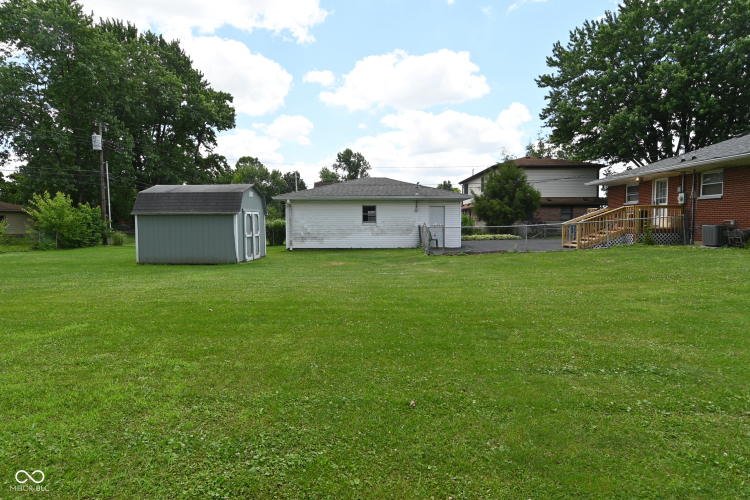 Listing Image 43