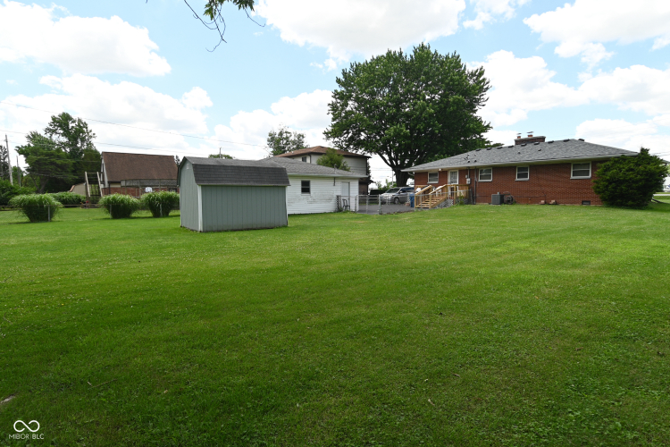 Listing Image 44