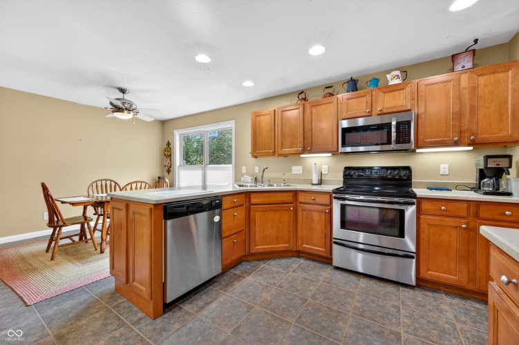 Listing Image 22