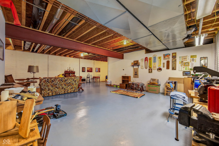 Listing Image 63