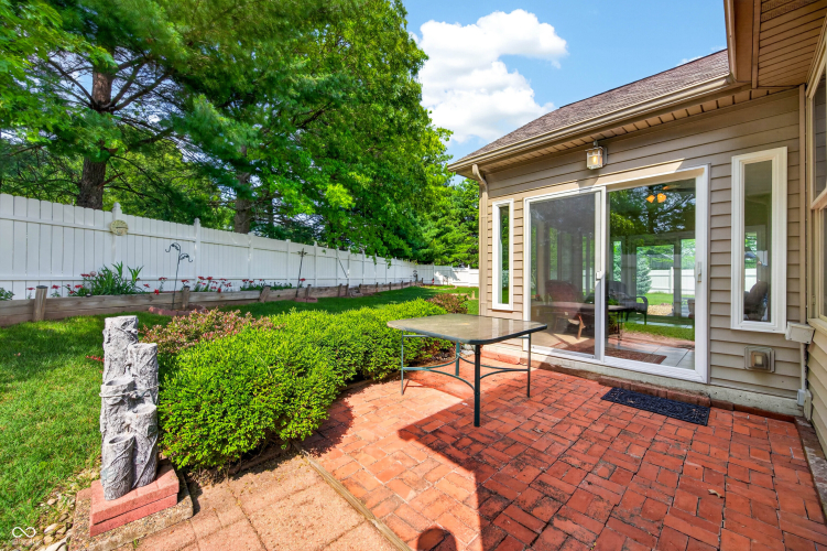 Listing Image 64