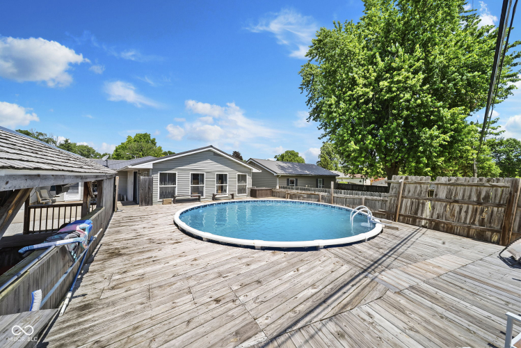 Listing Image 14