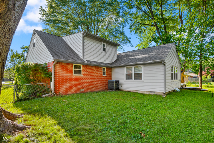 Listing Image 64