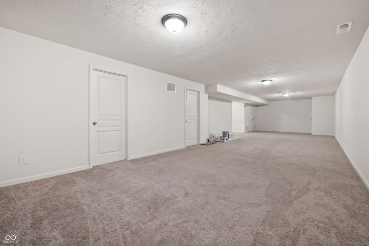 Listing Image 38
