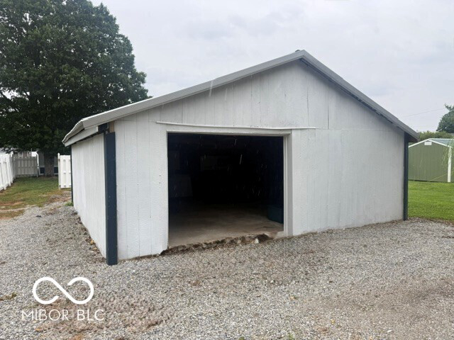 Listing Image 25