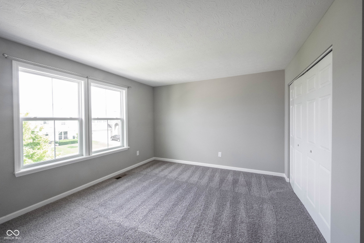 Listing Image 53