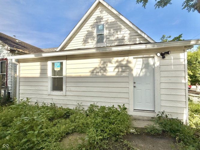 Listing Image 5