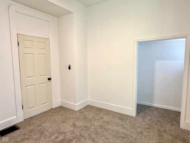 Listing Image 51