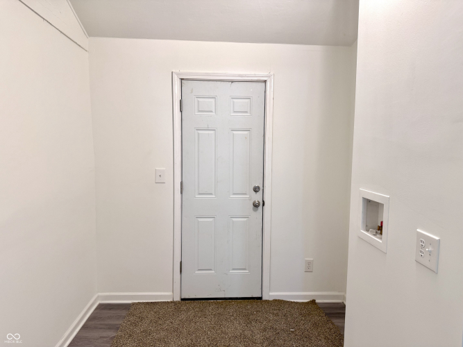 Listing Image 54