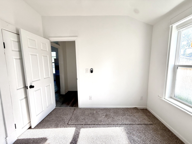 Listing Image 60