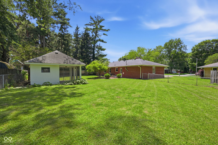 Listing Image 16