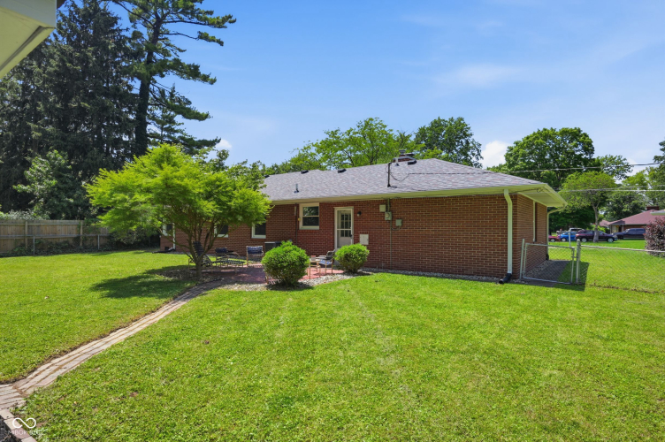 Listing Image 17