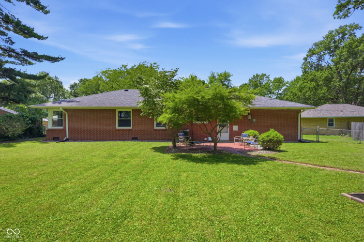 Listing Image 18