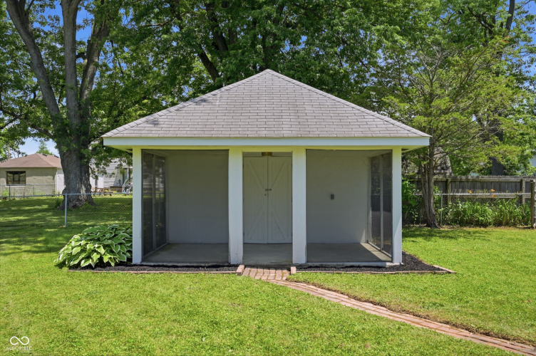 Listing Image 20