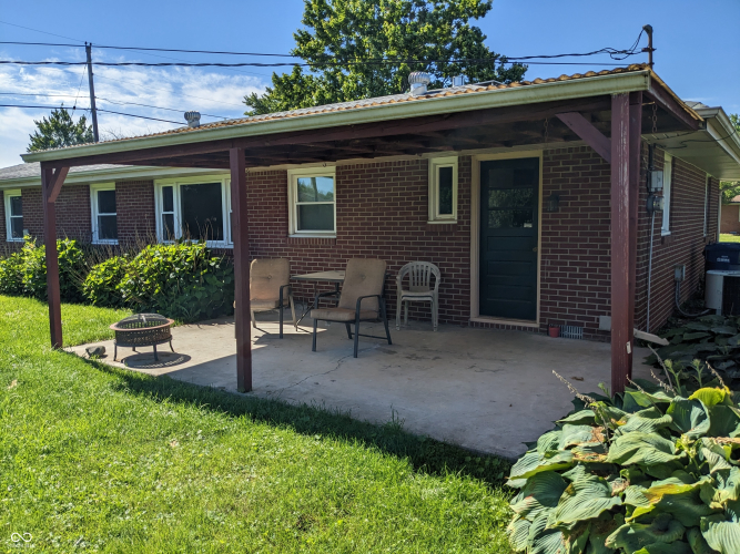 Listing Image 12