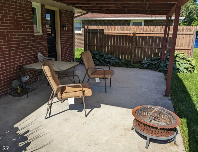 Listing Image 9