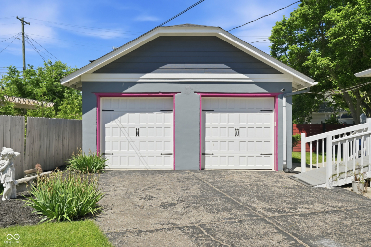 Listing Image 38
