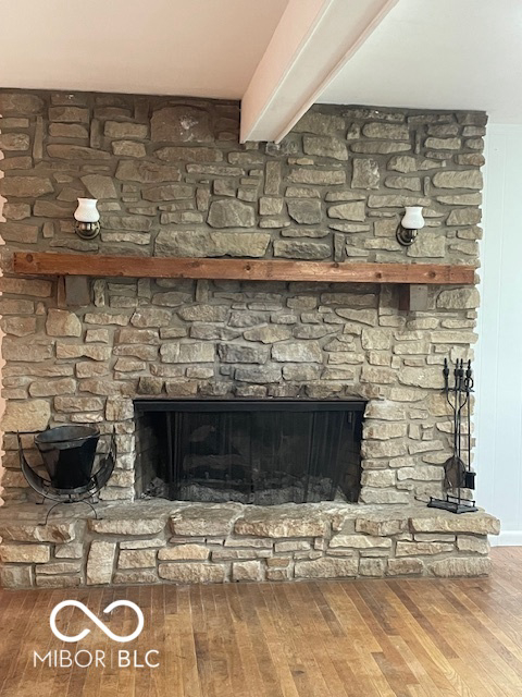 Listing Image 6