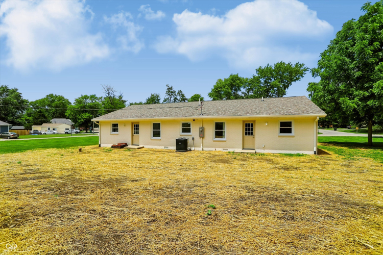 Listing Image 12