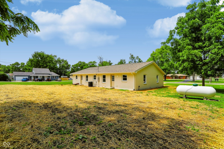 Listing Image 13