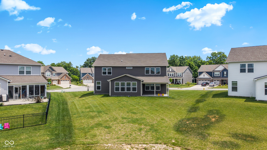Listing Image 44
