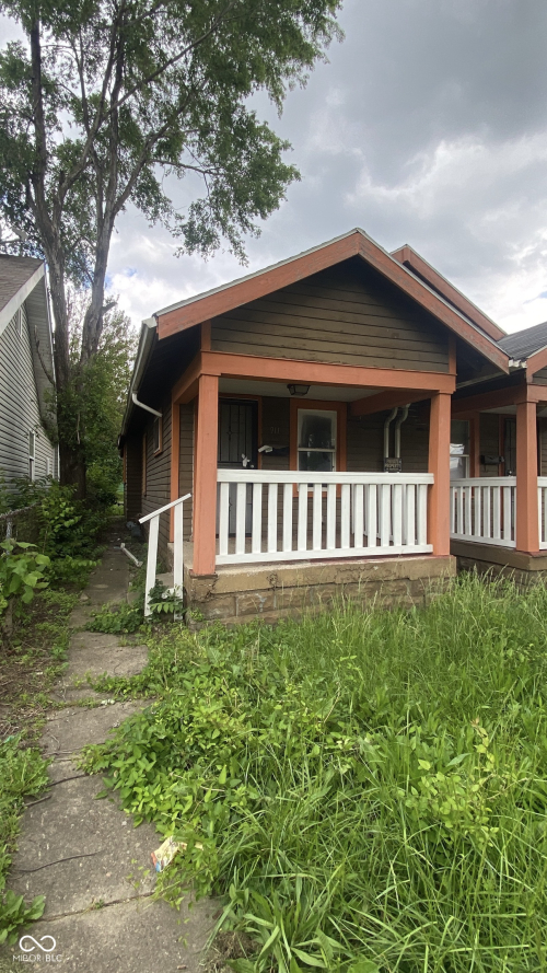 Listing Image 3