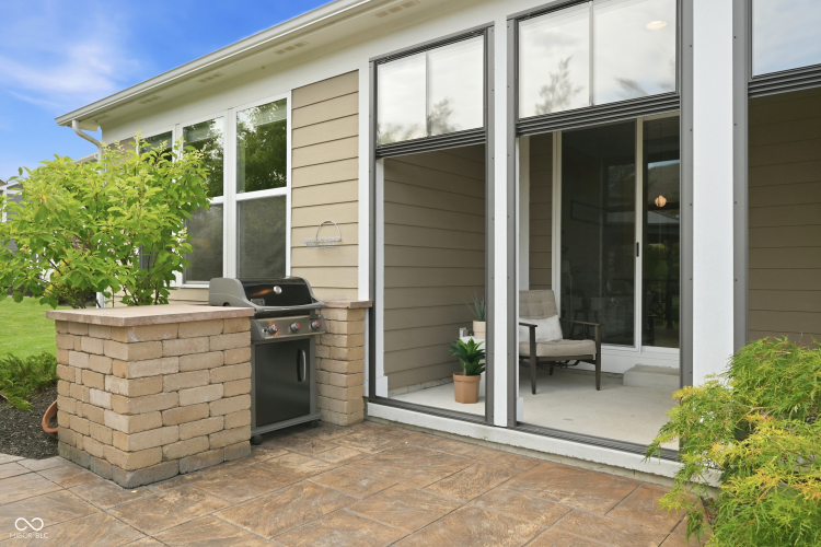 Listing Image 52