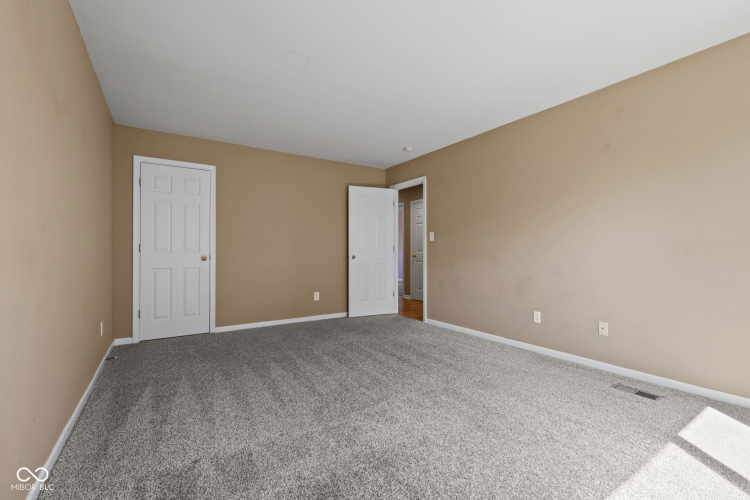 Listing Image 38