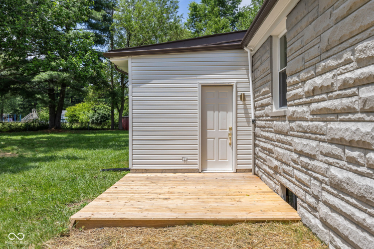 Listing Image 42