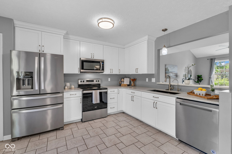 Listing Image 13