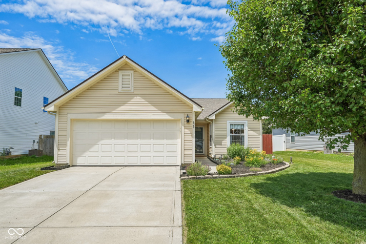 620 Bobtail Drive Greenfield, IN 46140