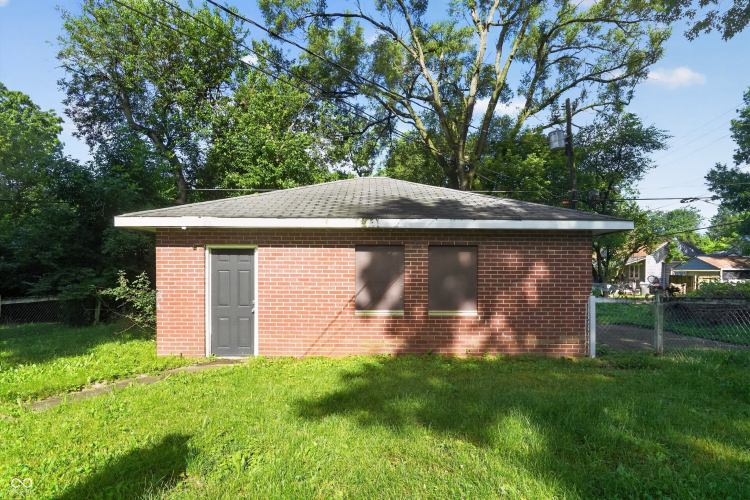 Listing Image 18