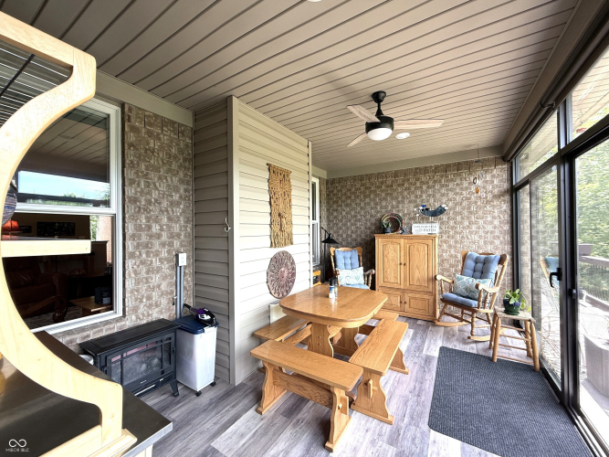 Listing Image 36