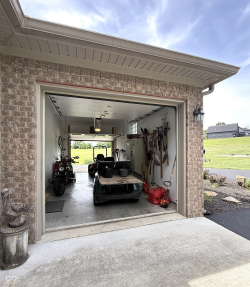 Listing Image 43