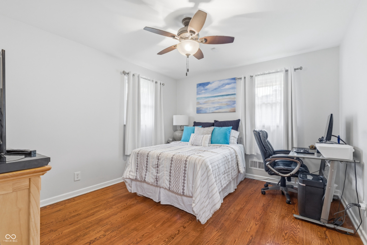 Listing Image 22