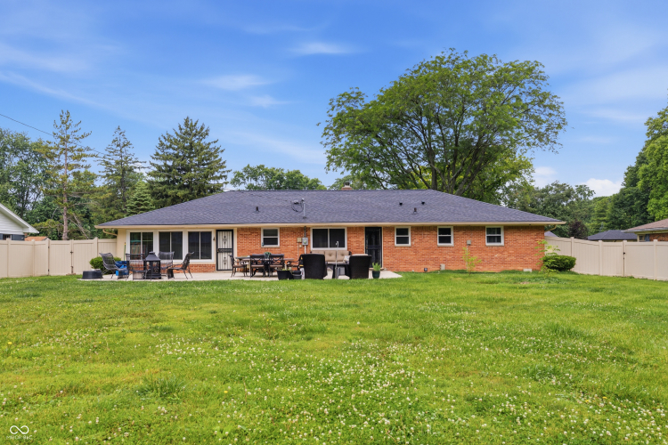 Listing Image 40