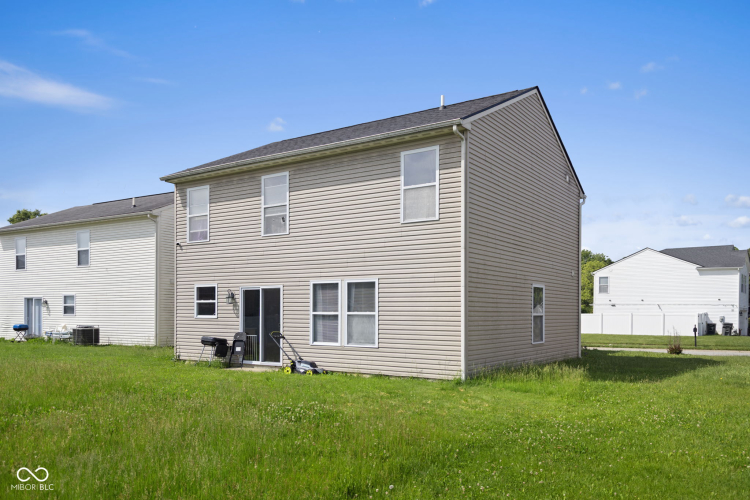 Listing Image 25