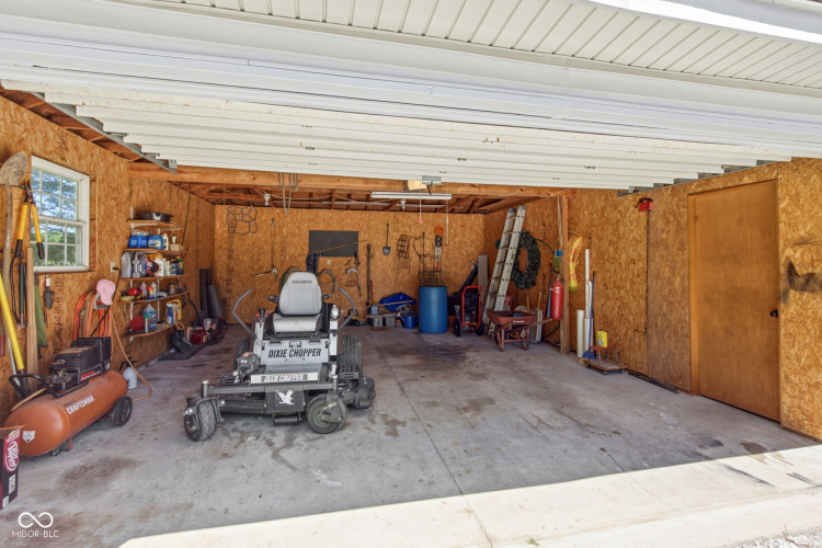 Listing Image 50