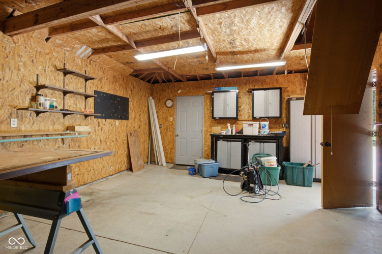 Listing Image 52